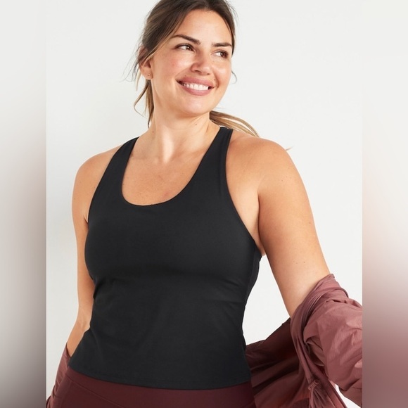 NWOT! Old Navy Black PowerSoft Cropped Shelf-Bra Tank Top 🤎 - Picture 3 of 7